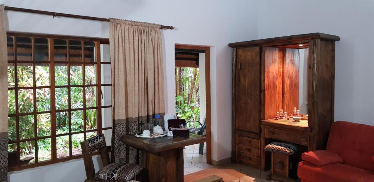 African Ambience Guest House Сент-Люсия Экстерьер фото